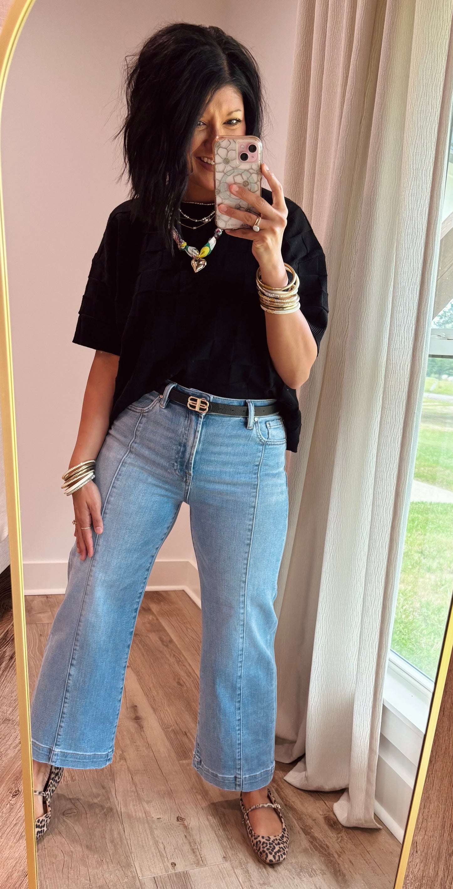 Light Pin-Tuck Jeans