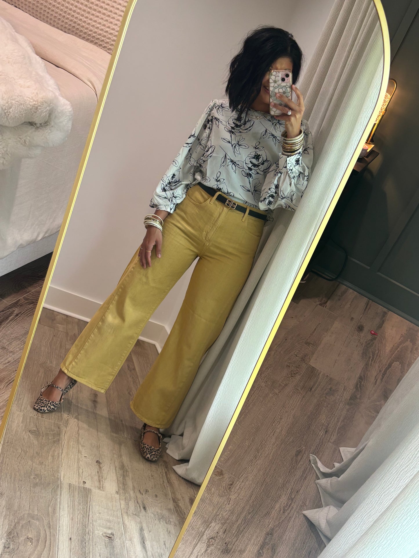 Chic White Floral