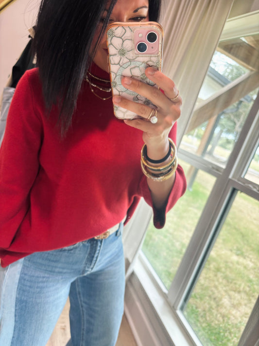 Crimson Essential Luxe