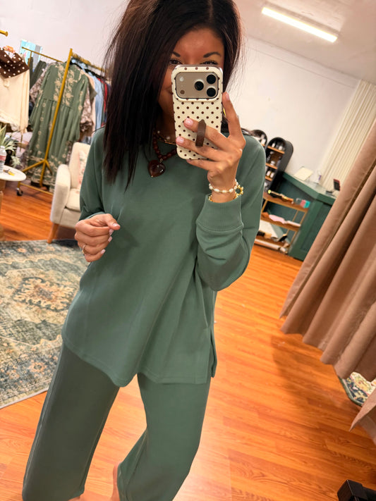 The Evergreen Ease SET