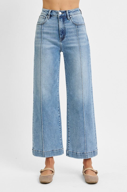 Light Pin-Tuck Jeans