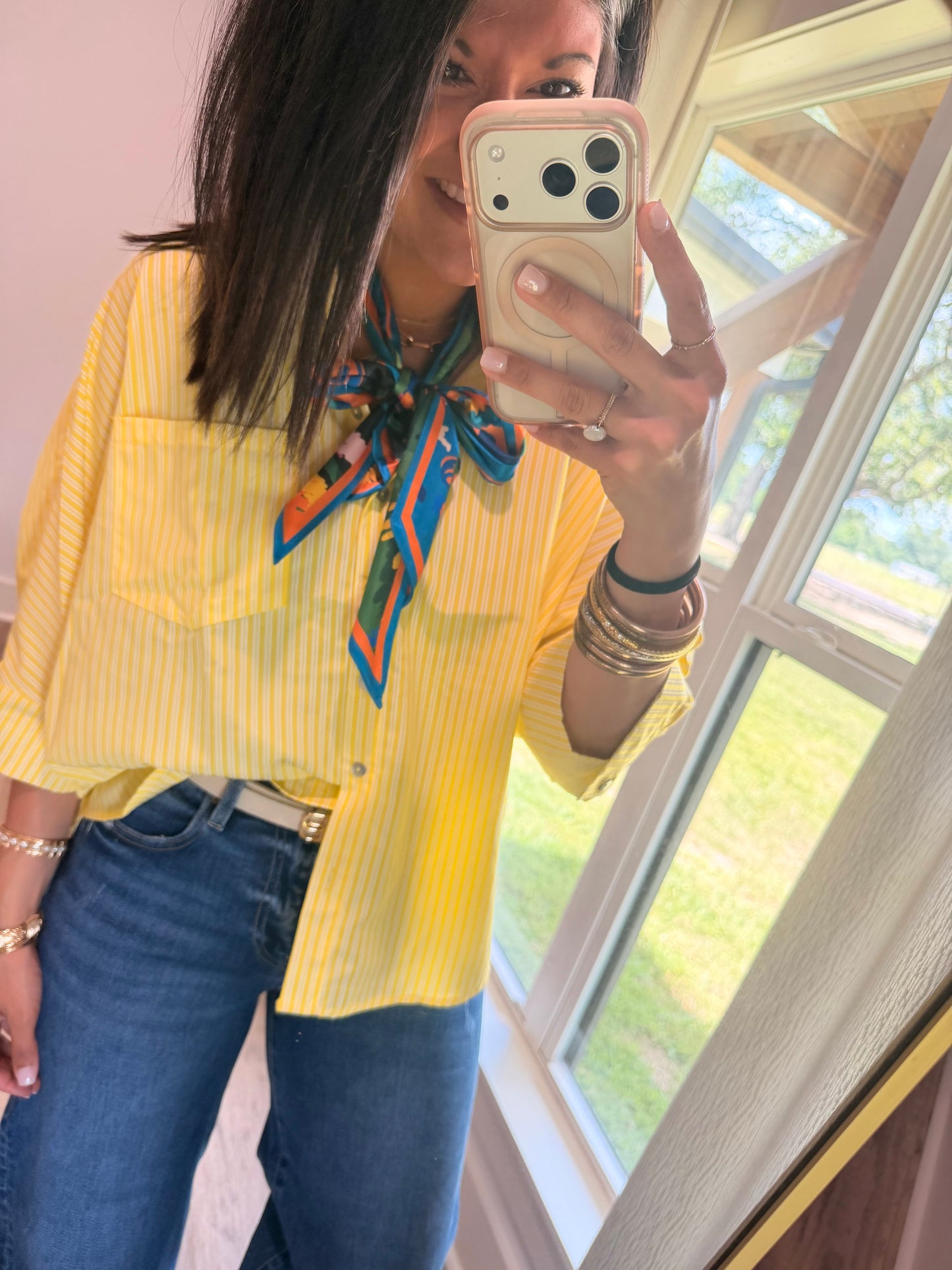 Sunshine stroll top